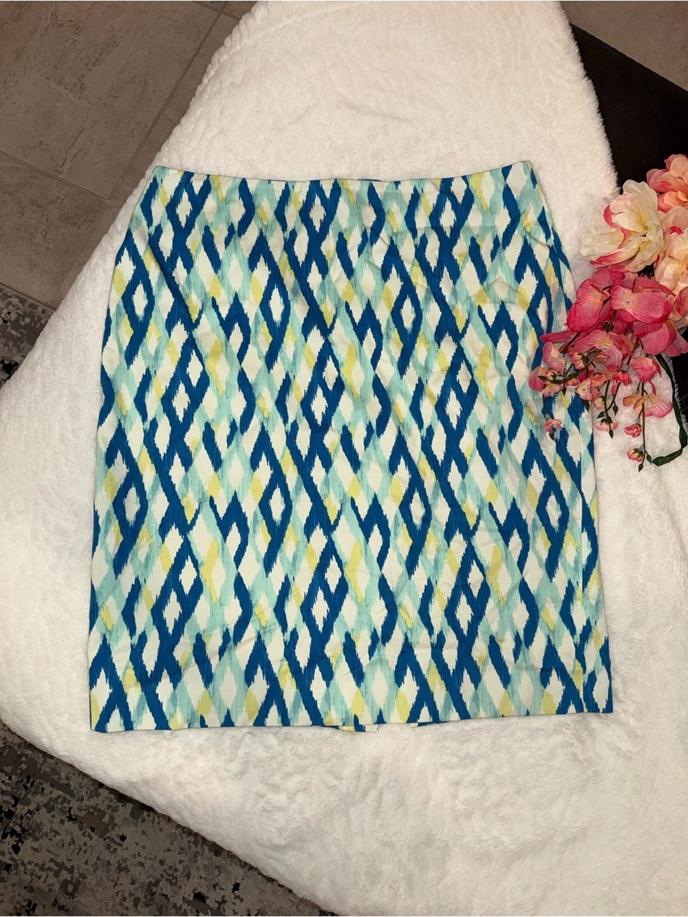 2 x 20$ Ann Taylor Blue & Light Green Diamond-Print Pencil Skirt Size 6